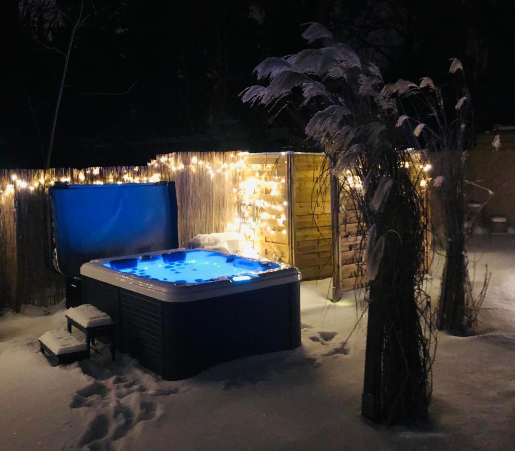 Gartenloft Mit Outdoor Whirlpool Und Garten Petershagen-Eggersdorf Extérieur photo