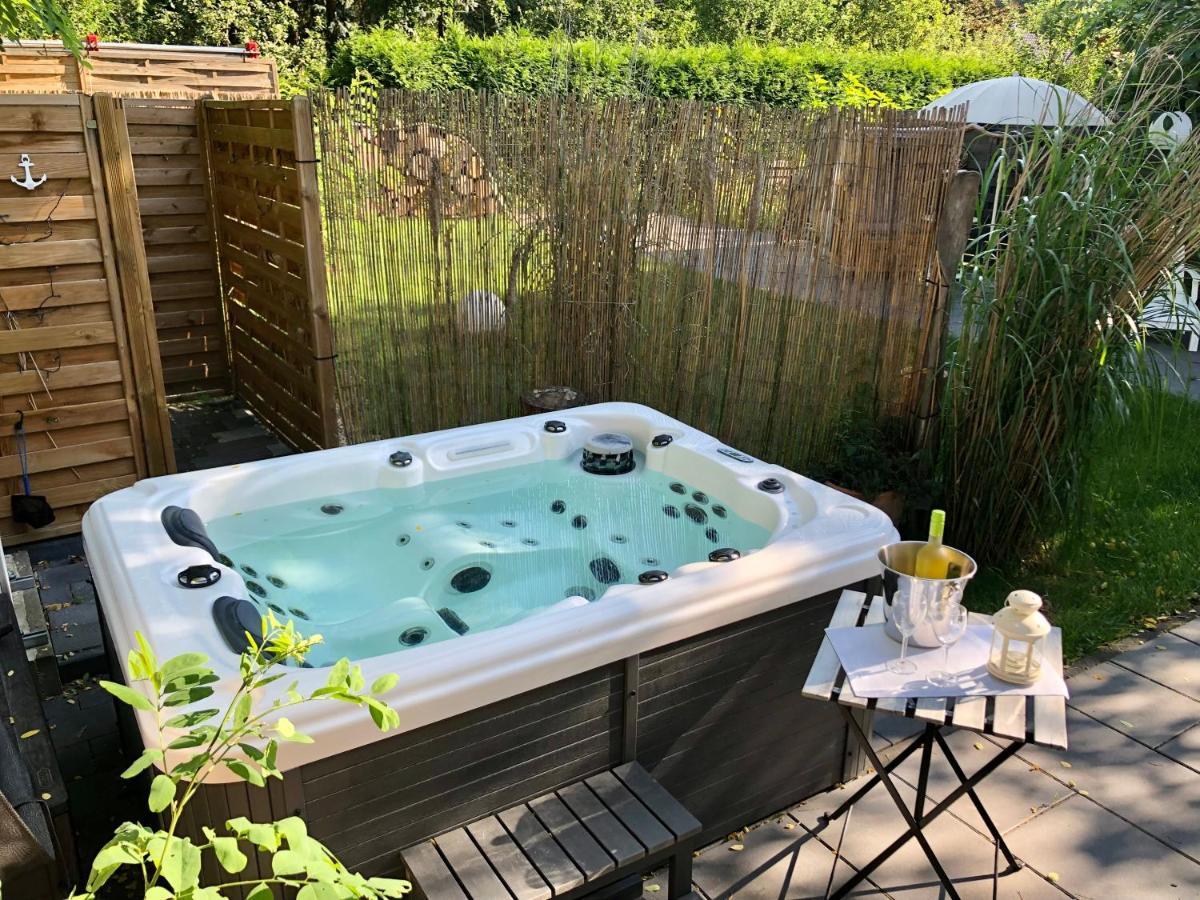 Gartenloft Mit Outdoor Whirlpool Und Garten Petershagen-Eggersdorf Extérieur photo