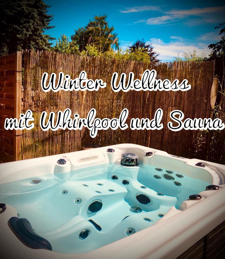 Gartenloft Mit Outdoor Whirlpool Und Garten Petershagen-Eggersdorf Extérieur photo